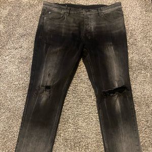 KSUBI Jean’s